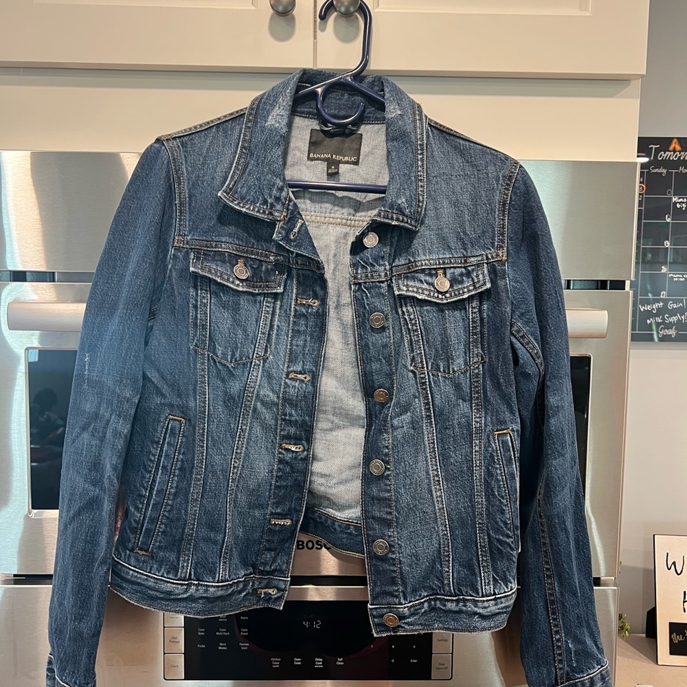 Banana Republic size small, Jean jacket , EUC